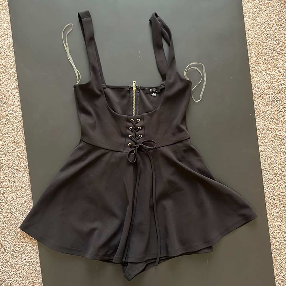 Black Windsor romper